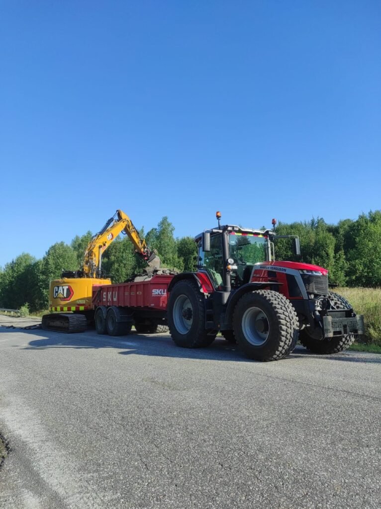 Massey Ferguson 8S