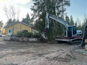 Takeuchi TB2150 – Samun Koneurakointi