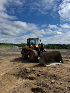Volvo L90G – Samun Koneurakointi